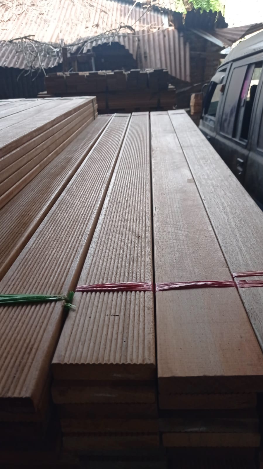 Decking Bengkirai Kalimantan 19x90 (New) - Image 7